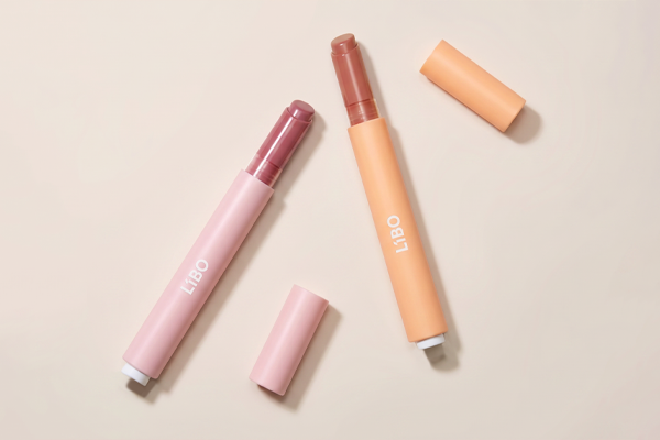Push-Up Lipstick